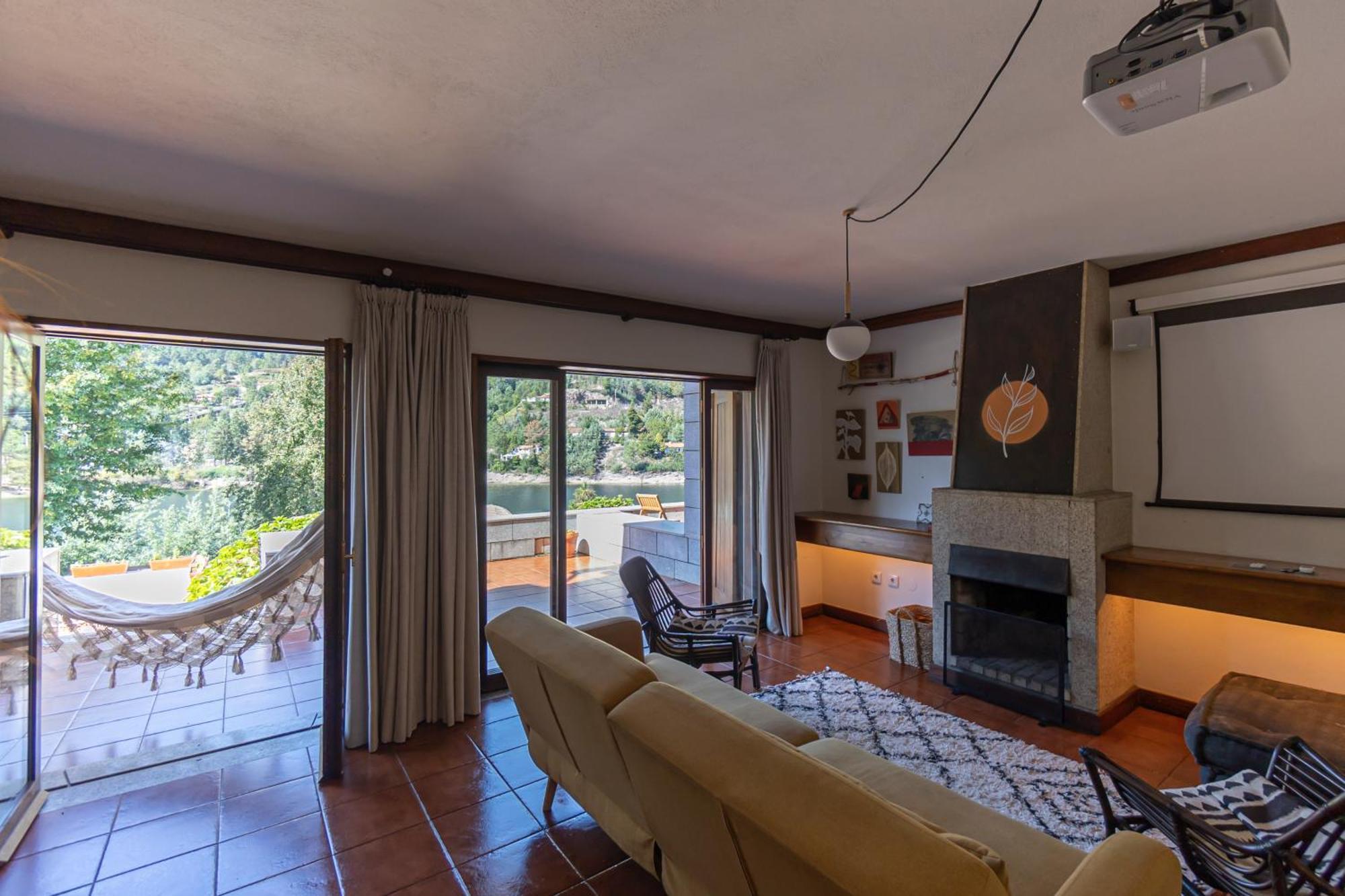 Hotel Selina Geres